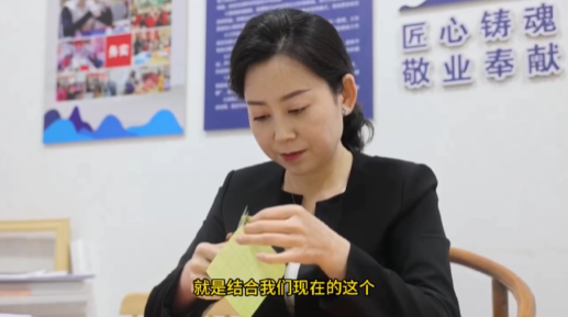 慶陽市民間布貼畫藝術(shù)代表性傳承人 李慶英：深化創(chuàng)新，讓布貼畫煥發(fā)新的生機
